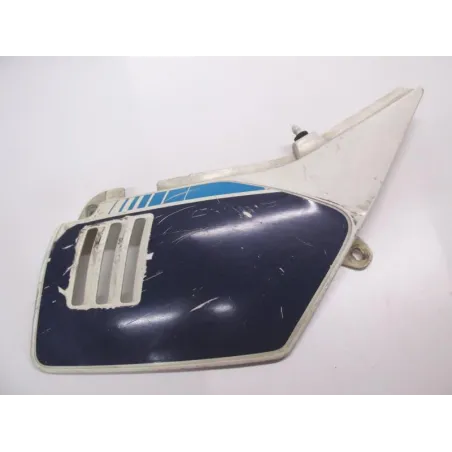 Cache lateral droit SUZUKI DR 125 1989-1993