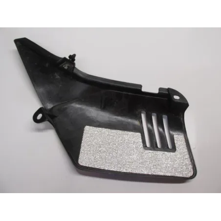 Cache lateral droit SUZUKI DR 125 1989-1993