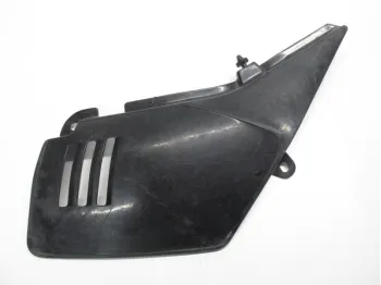 Cache lateral droit SUZUKI DR 125 1989-1993
