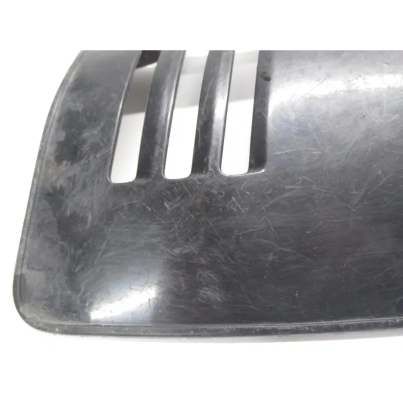 Cache lateral droit SUZUKI DR 125 1989-1993