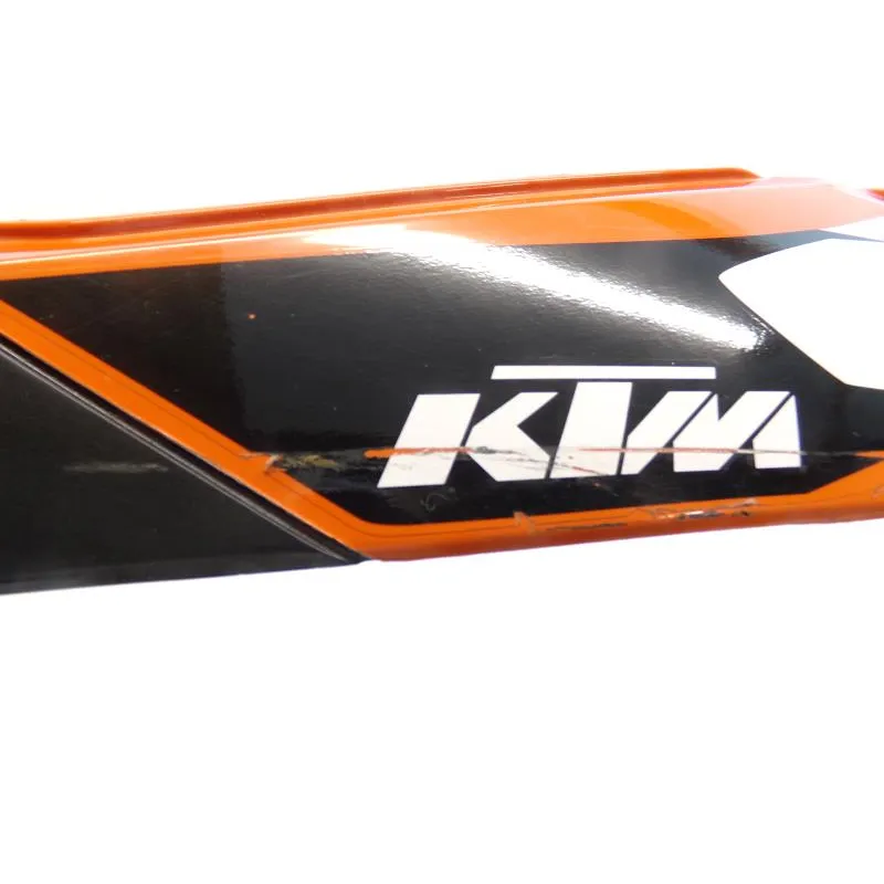 Cache carenage coque arriere gauche KTM DUKE 125 2011-2016