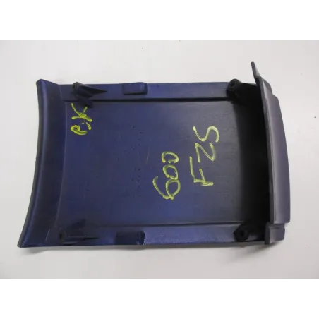 Cache jonction coque arriere YAMAHA FZS 600 1998-2003 FAZER