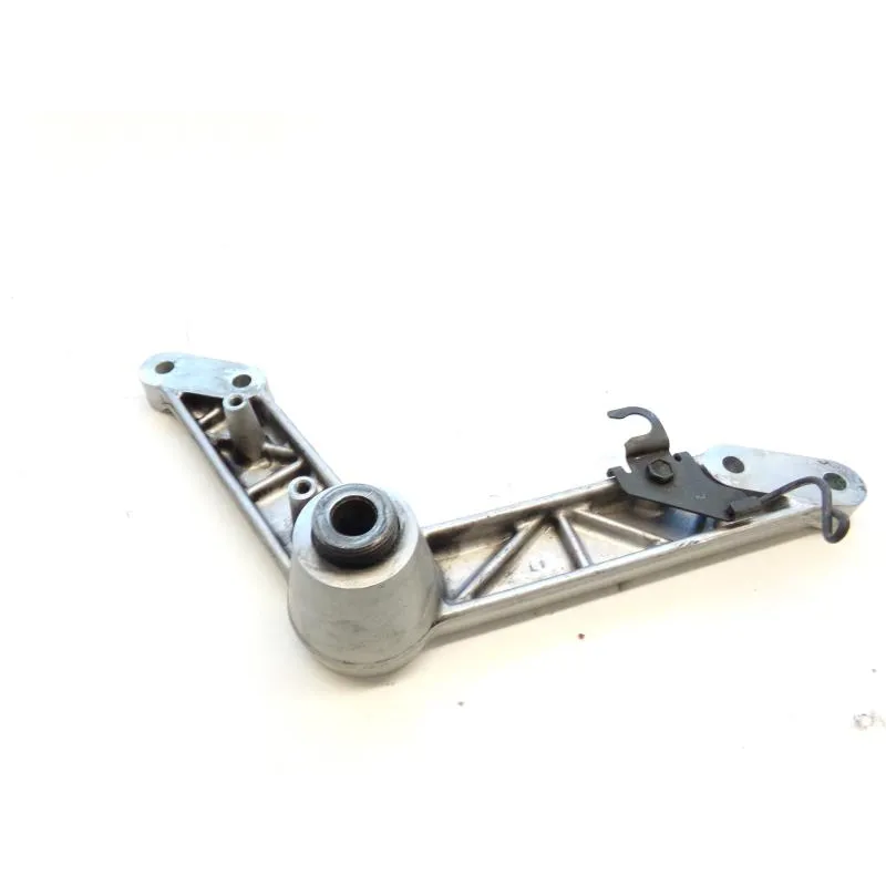 Support moteur gauche SUZUKI DL 650 2004-2006 VSTROM