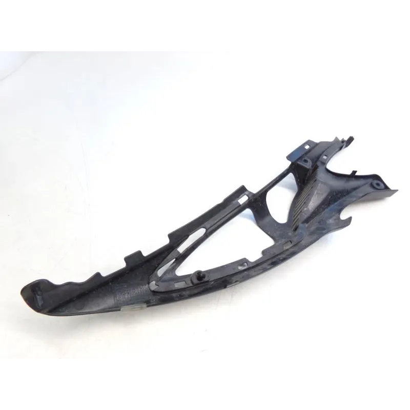 Cache carenage sous selle gauche SUZUKI SFV 650 2009-2016 GLADIUS