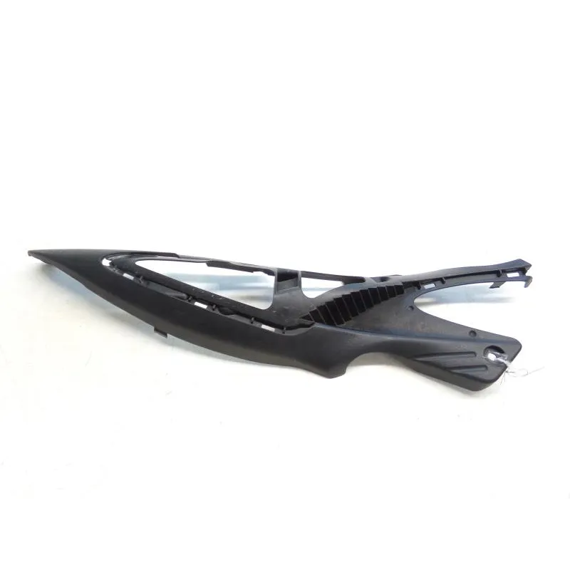 Cache carenage sous selle droit SUZUKI SFV 650 2009-2016 GLADIUS