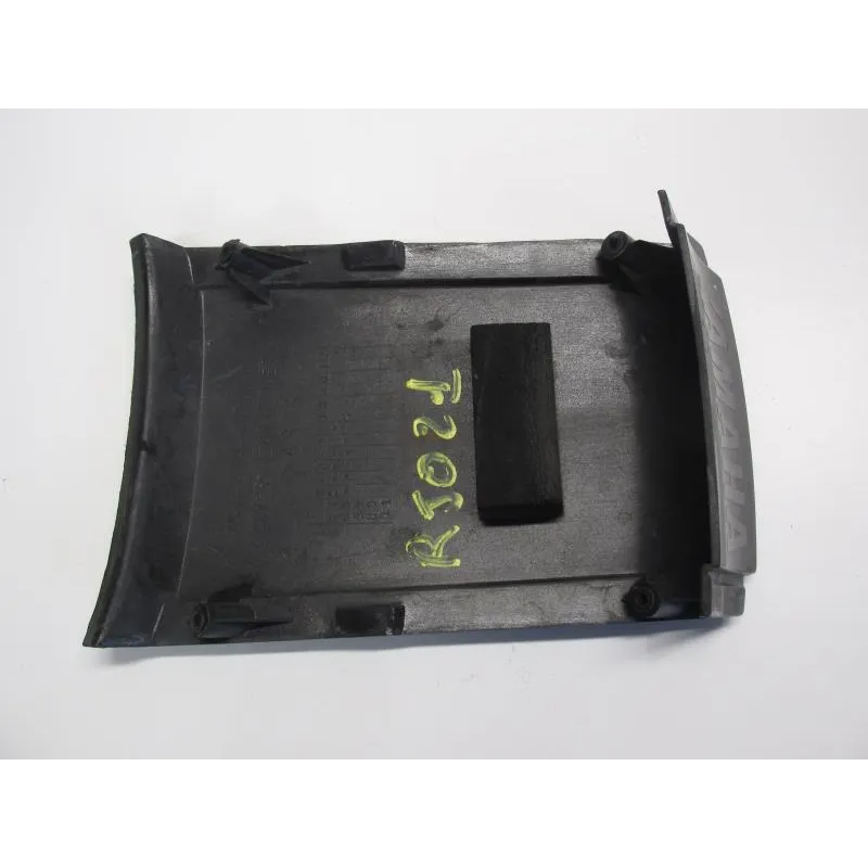 Cache jonction coque arriere YAMAHA FZS 600 1998-2003 FAZER