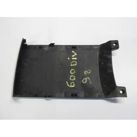 Cache jonction coque arriere YAMAHA XJ 600 N 1999-2002