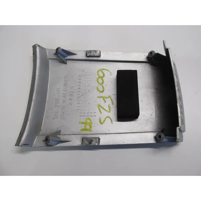 Cache jonction coque arriere YAMAHA FZS 600 1999-2003 FAZER