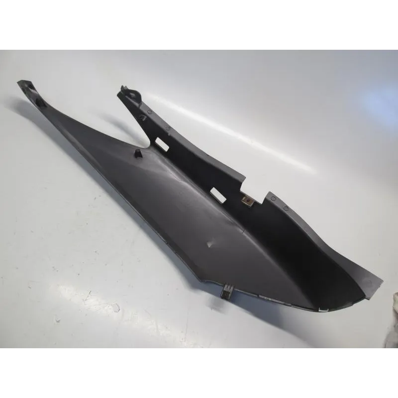 Cache carenage coque arriere gauche YAMAHA YPR 125 2006-2009 XMAX
