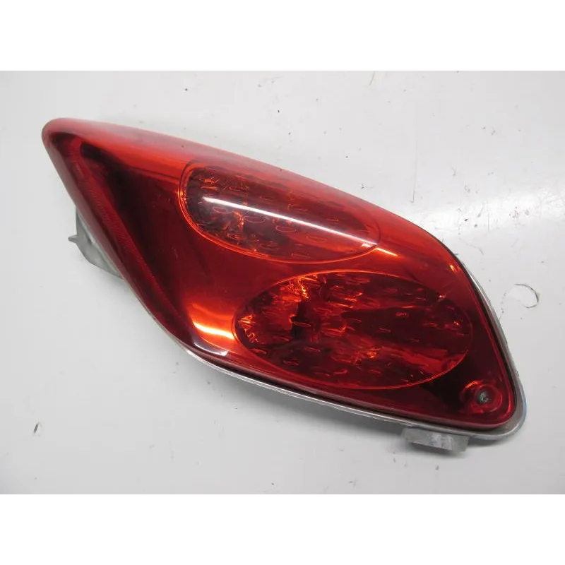 Feu arriere droit YAMAHA YPR 125 2006-2009 XMAX