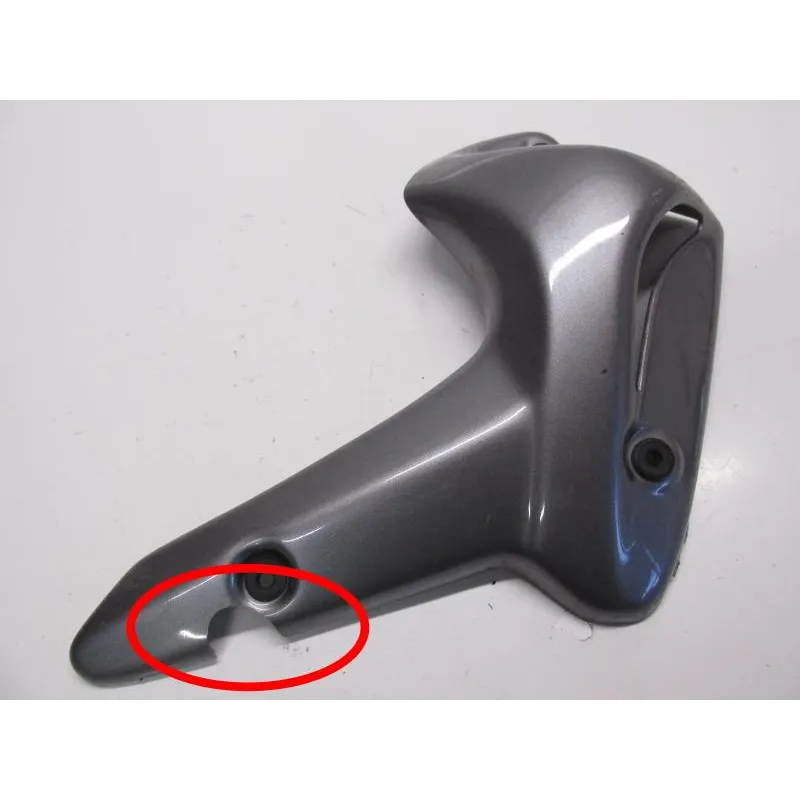 Cache carenage ecope droite SUZUKI SV 650 N 2003-2006