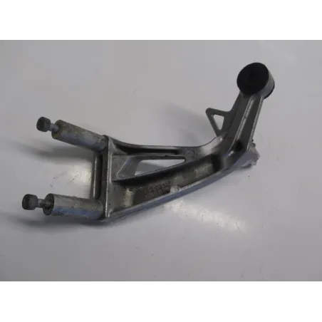Platine et repose pieds arriere droit SUZUKI SV 650 N 1999-2002