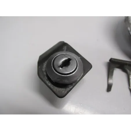 Jeu de serrure contacteur a cle SUZUKI SV 650 N 1999-2002