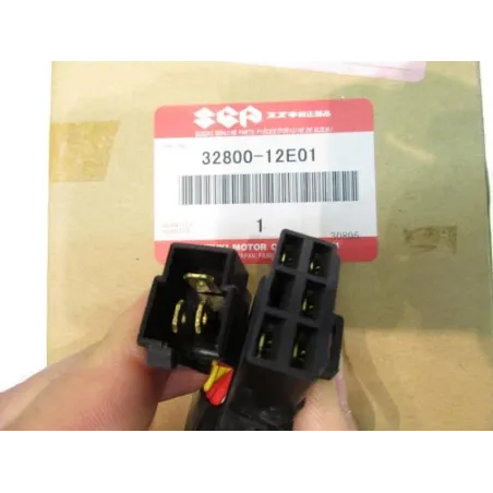 Regulateur charge batterie SUZUKI DR 650 RE 1994-1995
