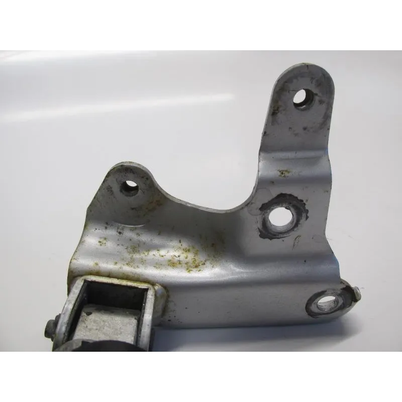 Platine et repose pieds arriere droit YAMAHA XP 500 2001-2003 TMAX