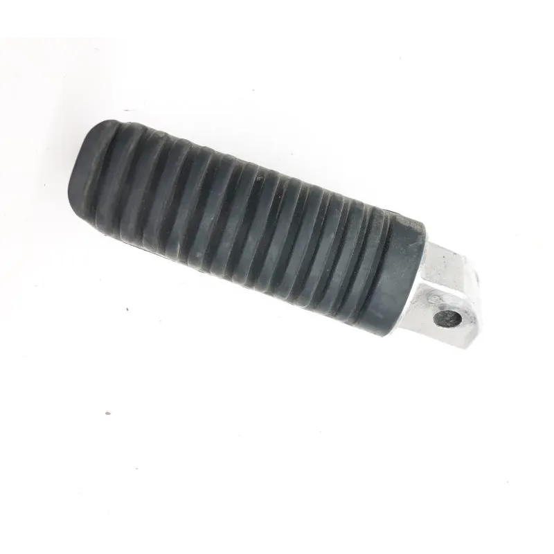 Repose pieds arriere droit YAMAHA XP 500 2001-2007 TMAX