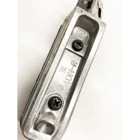 Repose pieds arriere droit YAMAHA XP 500 2001-2007 TMAX