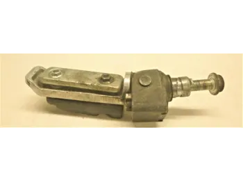 Repose pieds avant droit SUZUKI GSF 1200 2001-2005 BANDIT