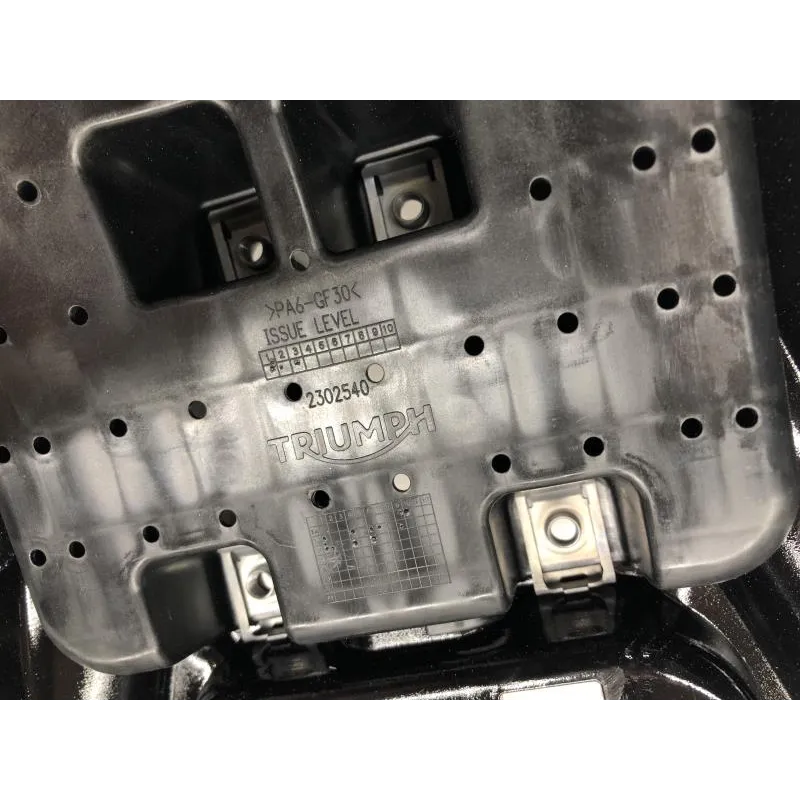 Garde boue arriere TRIUMPH THRUXTON 1200 2016-2019