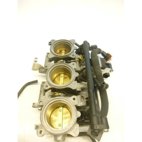 Rampe d'injection TRIUMPH DAYTONA 675 2006-2008