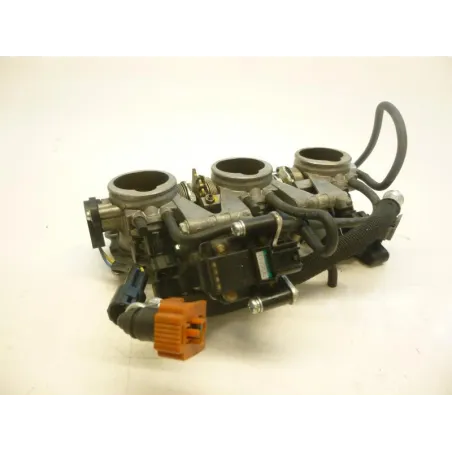 Rampe d'injection TRIUMPH DAYTONA 675 2006-2008