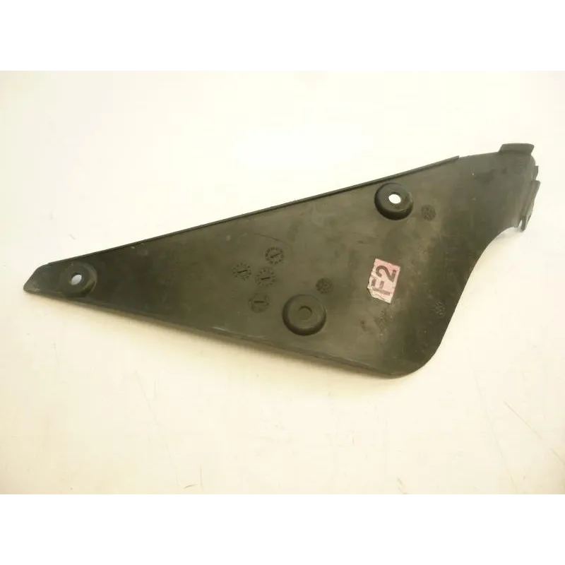 Cache interieur carenage gauche TRIUMPH DAYTONA 675 2006-2008