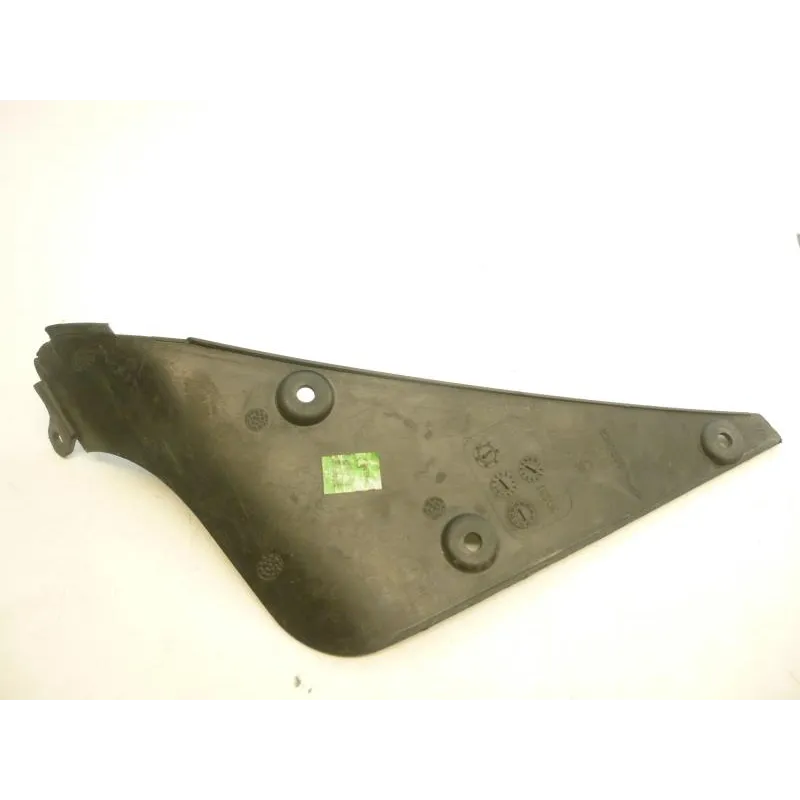 Cache interieur carenage droit TRIUMPH DAYTONA 675 2006-2008