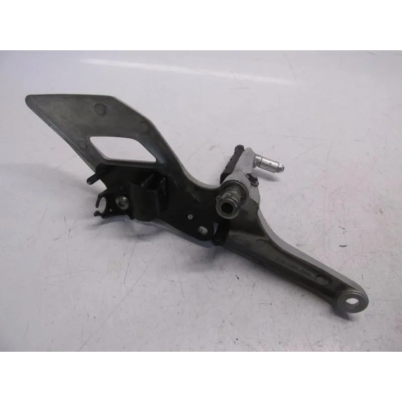 Platine avant droite HONDA VFR 1200 F 2010-2016