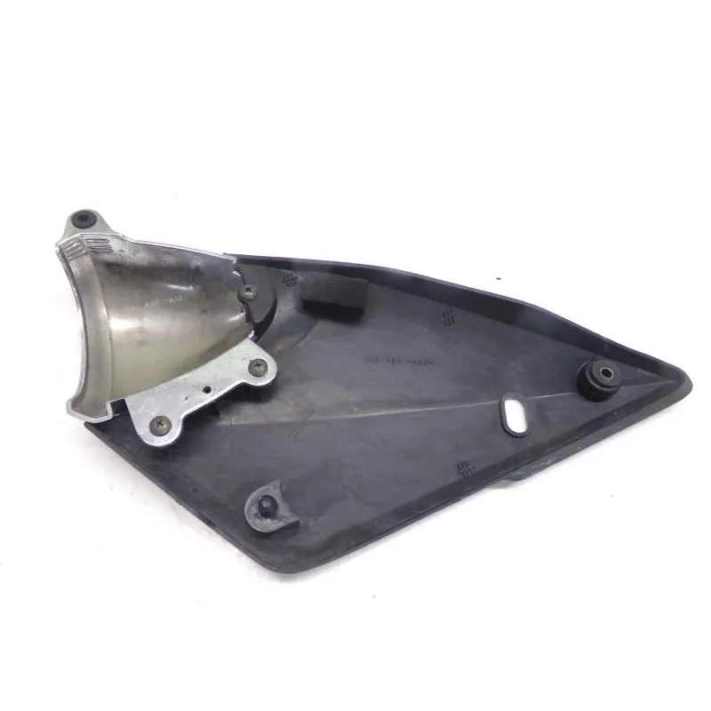 Cache carenage sous selle droit SUZUKI GSF 600 2000-2004 BANDIT S