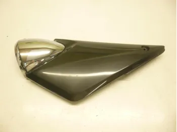 Cache carenage sous selle gauche SUZUKI GSF 600 2000-2004 BANDIT S