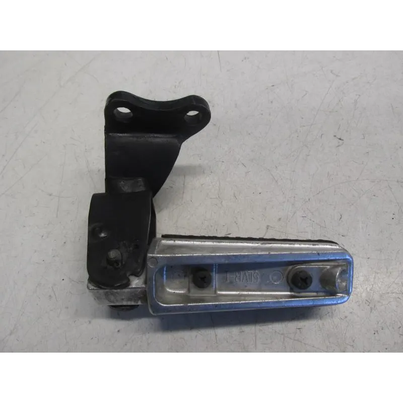 Platine et repose pieds arriere droit YAMAHA YPR 125 2006-2009 XMAX