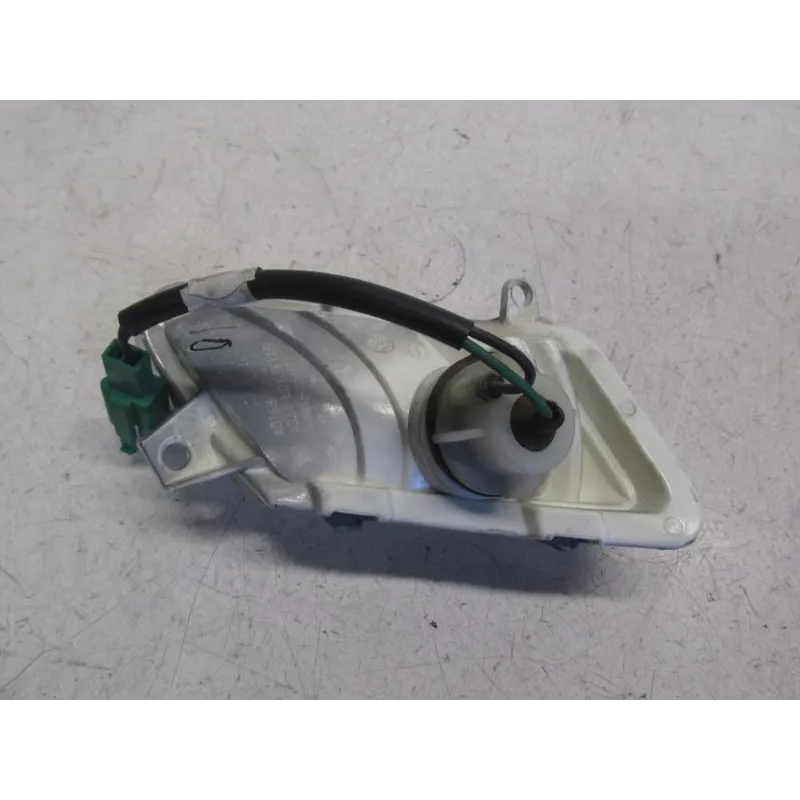 Clignotant avant droit YAMAHA YPR 125 2006-2009 XMAX
