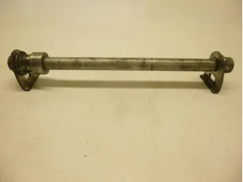 Axe de roue arriere SUZUKI GSF 600 2000-2004 BANDIT S