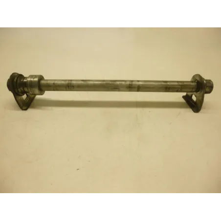 Axe de roue arriere SUZUKI GSF 600 2000-2004 BANDIT S