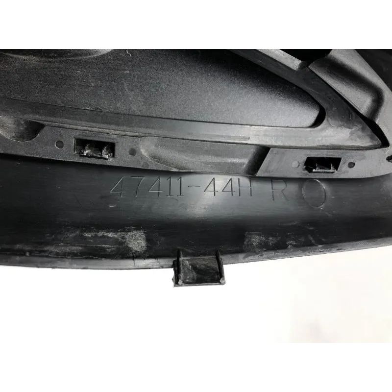 Cache carenage coque arriere droit SUZUKI SFV 650 2009-2016 GLADIUS