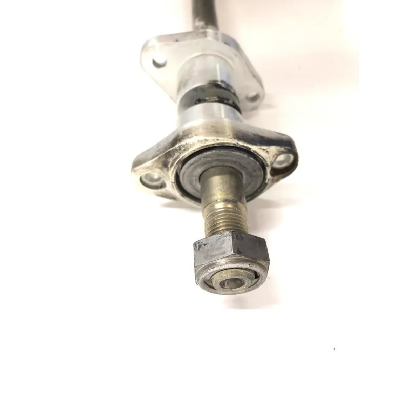 Axe de bras oscillant TRIUMPH STREET TRIPLE R 675 2011-2012