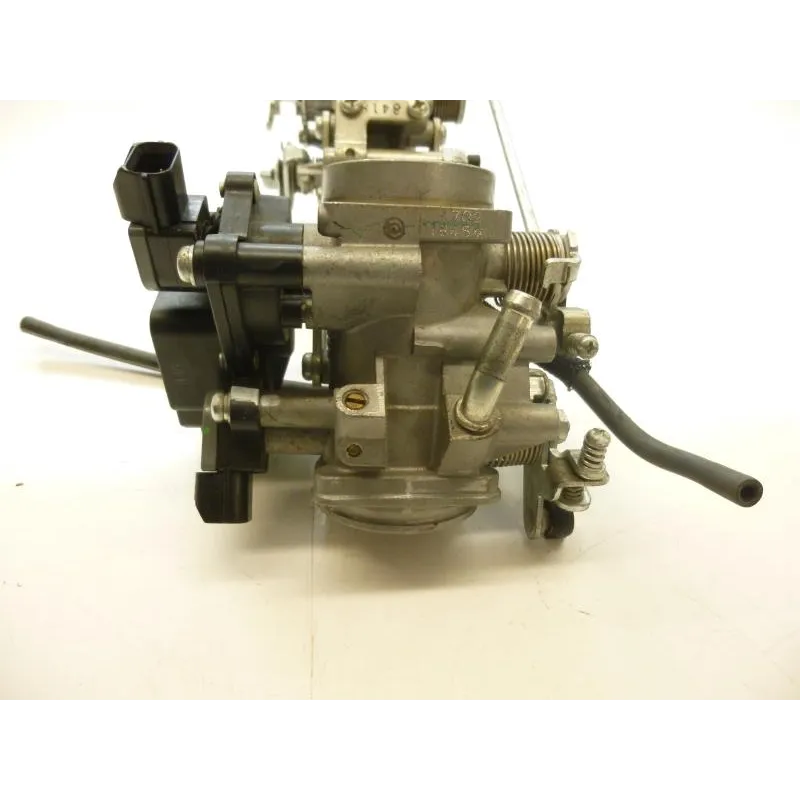 Rampe d'injection SUZUKI SV 650 S 2007-2015