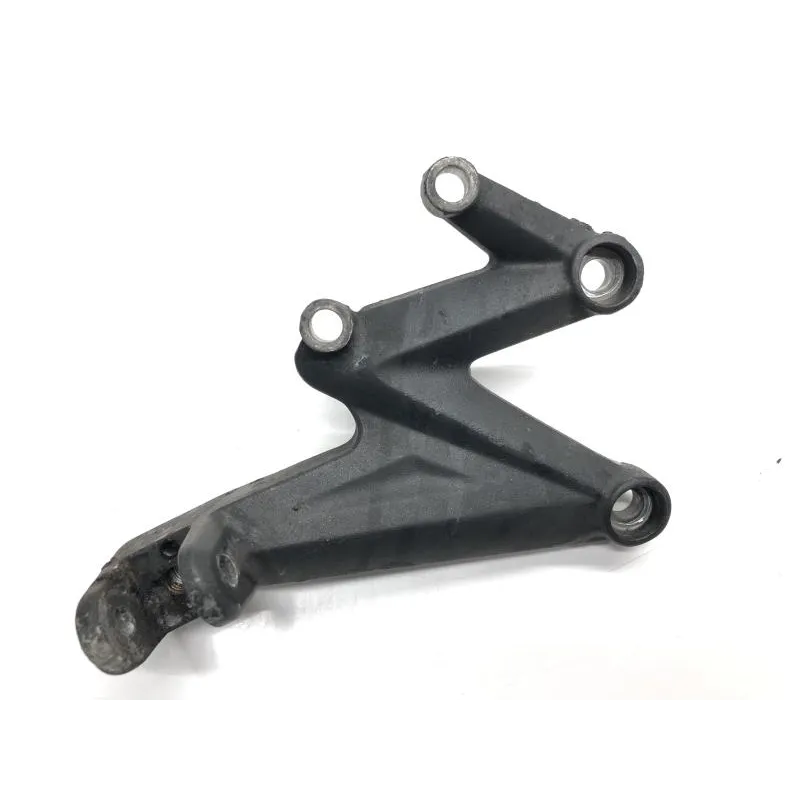 Platine avant droite TRIUMPH STREET TRIPLE R 675 2011-2012