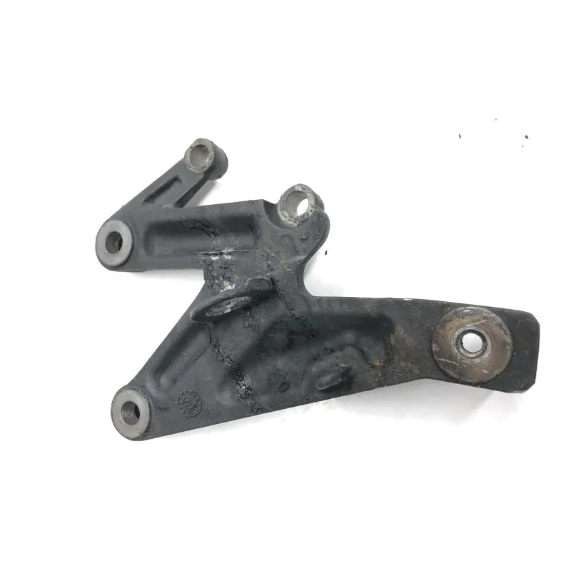 Platine avant droite TRIUMPH STREET TRIPLE R 675 2011-2012