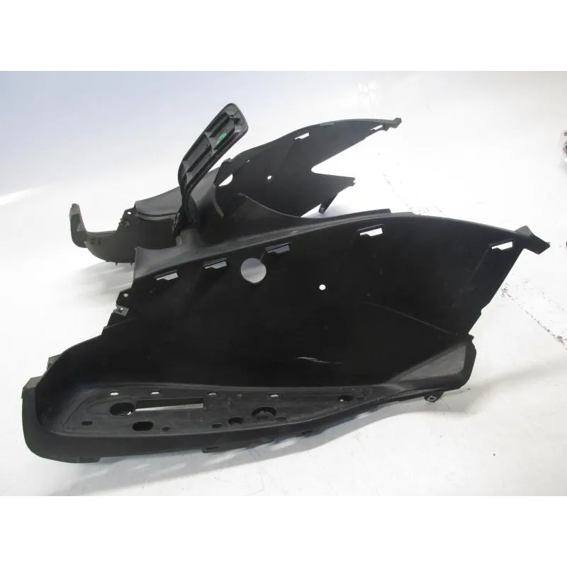 Plancher marche pied YAMAHA YPR 125 2010-2013 XMAX ABS