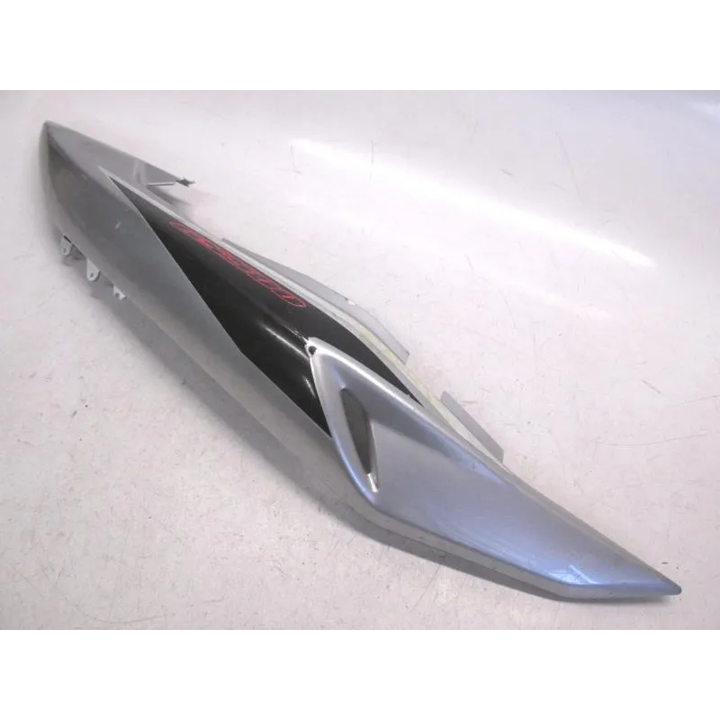 Cache carenage coque arriere droit SUZUKI GS 500 E 2003-2006