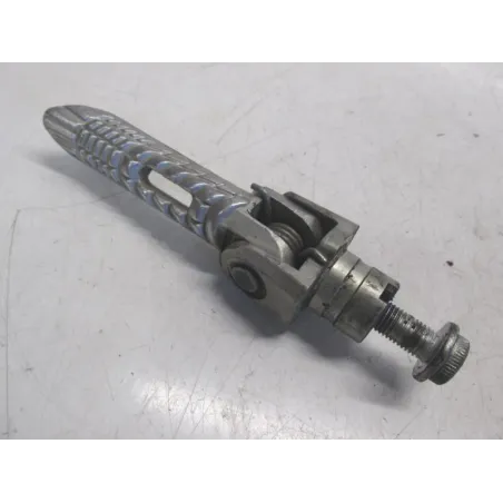 Repose pieds avant droit SUZUKI GSXR 1000 2007-2008