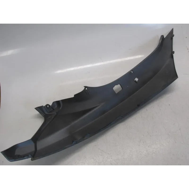 Cache carenage coque arriere gauche PIAGGIO MP3 500 LT 2011-2013 SPORT