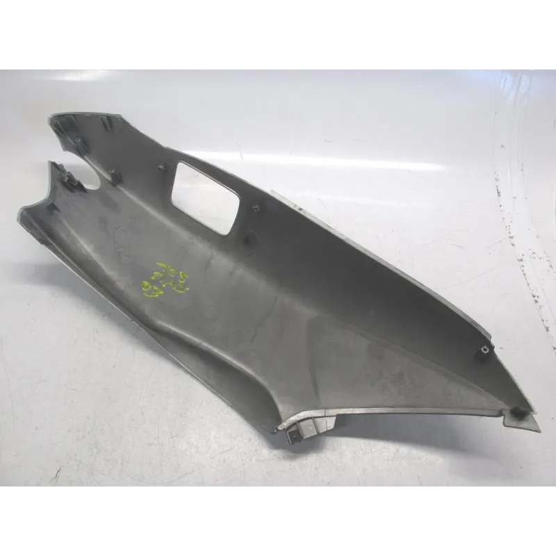 Cache carenage coque arriere gauche YAMAHA YP 125 2003-2006 MAJESTY