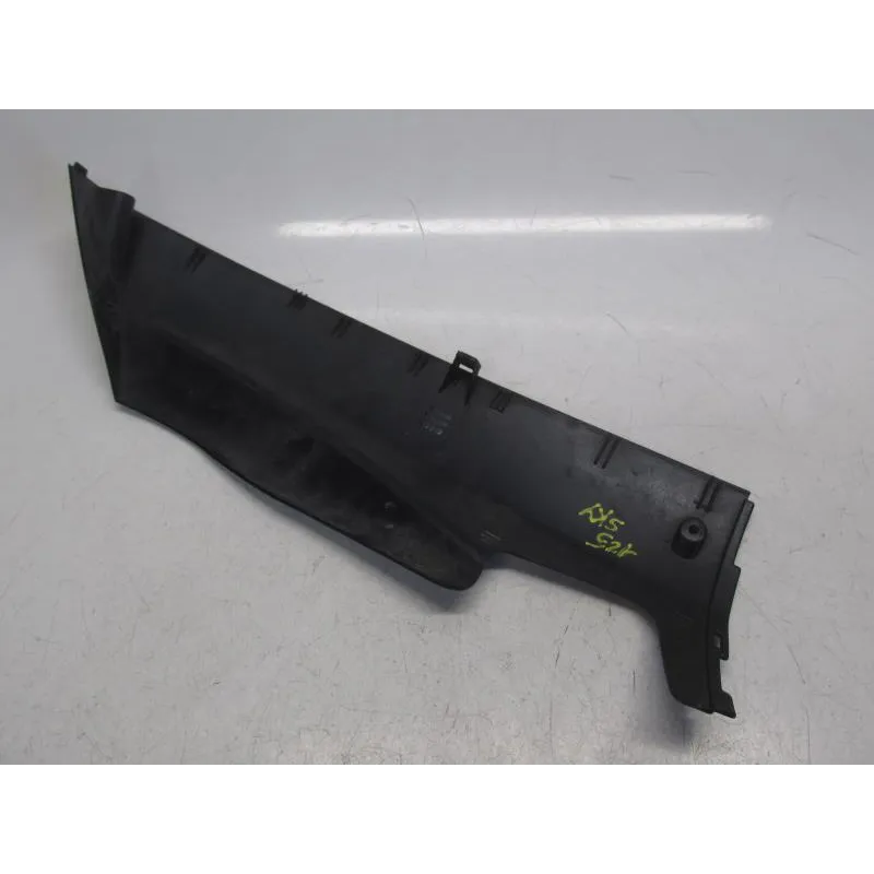 Cache carenage centrale marche pieds plancher YAMAHA YP 125 2001-2002 MAJESTY