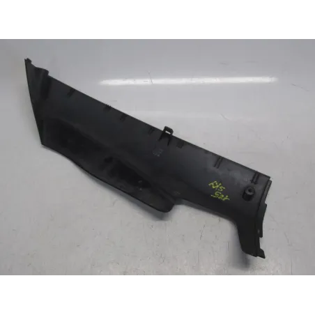 Cache carenage centrale marche pieds plancher YAMAHA YP 125 2001-2002 MAJESTY