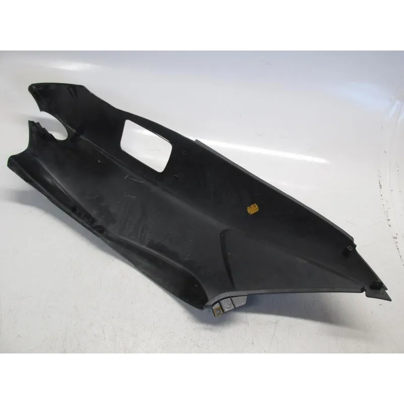 Cache carenage coque arriere gauche YAMAHA YP 125 2001-2002 MAJESTY
