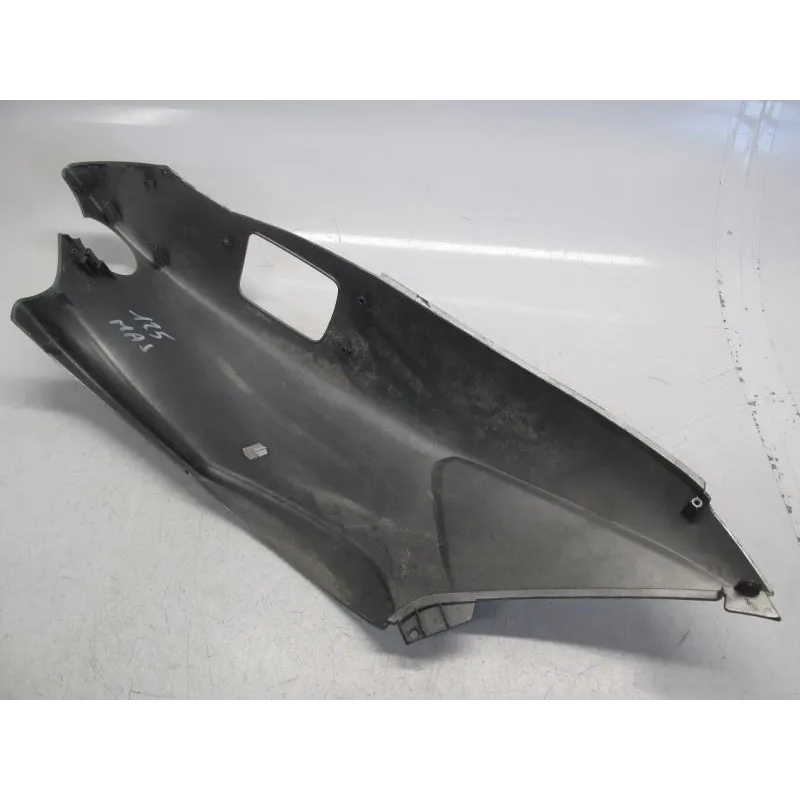 Cache carenage coque arriere gauche YAMAHA YP 125 2003-2006 MAJESTY