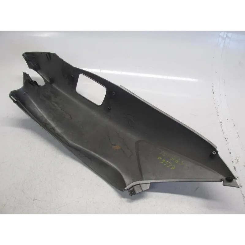 Cache carenage coque arriere gauche YAMAHA YP 125 2003-2006 SKYLINER