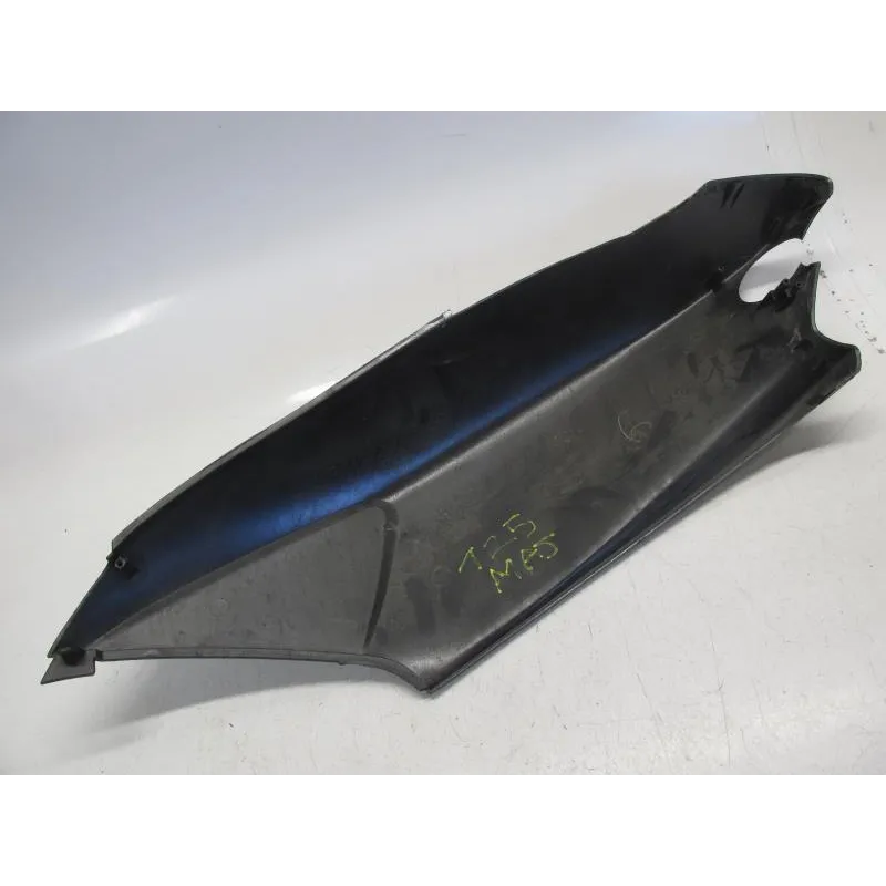 Cache carenage coque arriere droit YAMAHA YP 125 2003-2006 MAJESTY